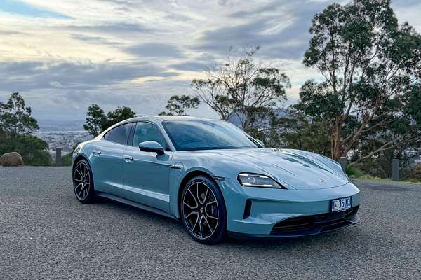 2023 Porsche Taycan  Y1A