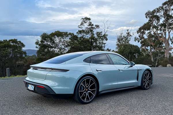 2023 Porsche Taycan  Y1A