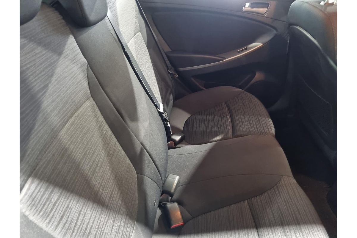 2017 Hyundai Accent Sport RB6