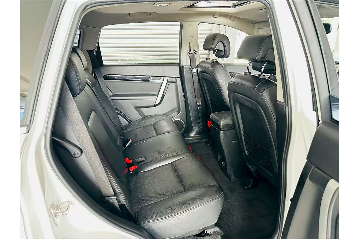 CAPTIVA CG MY13 7 LX (4x4) 2.2L DT4 DIESEL TURBO F/INJ 6 SP AUTOMATIC 4D WAGON 