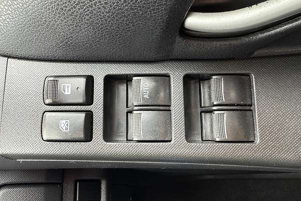 2015 Isuzu D-MAX LS-U High Ride Rear Wheel Drive