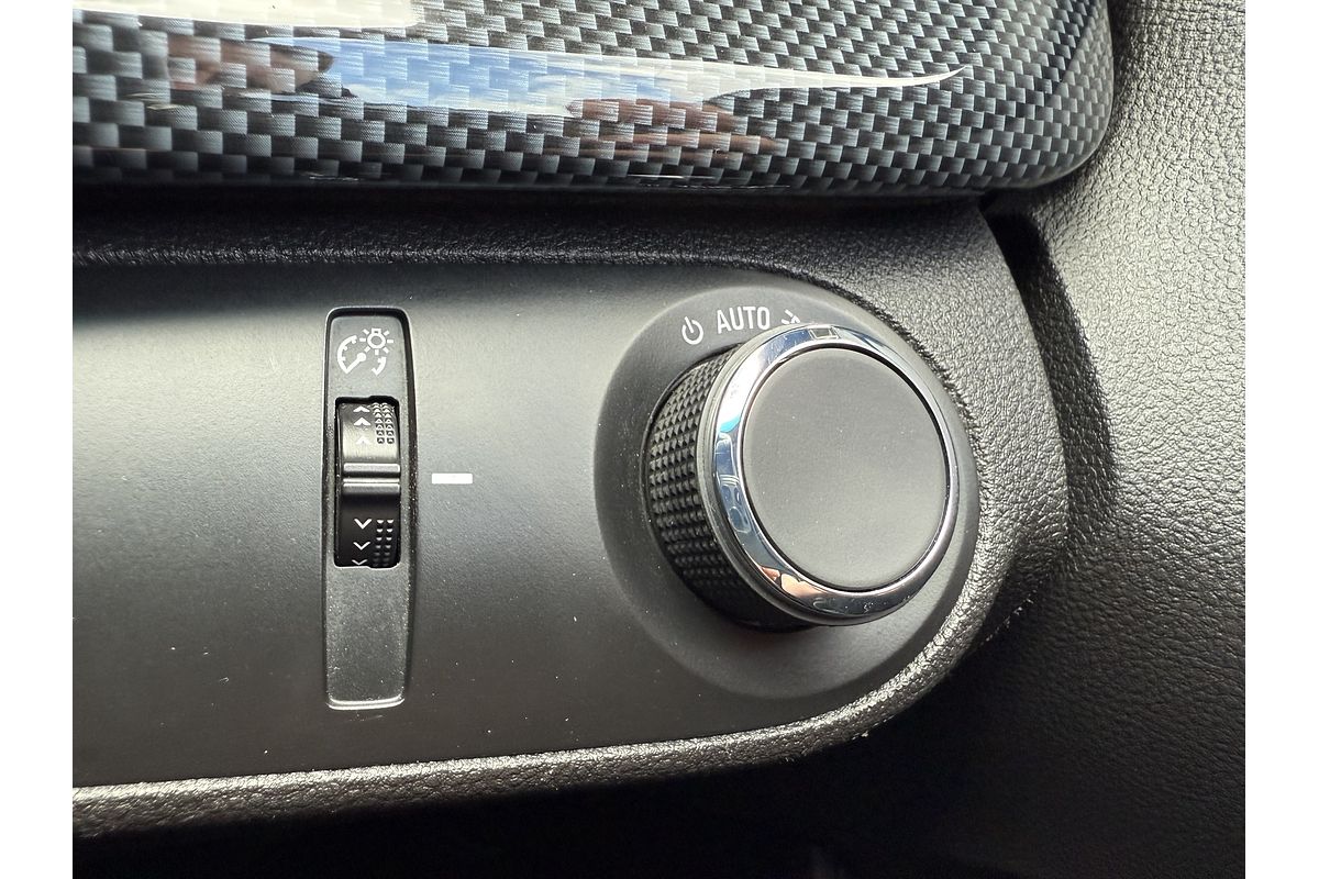 2016 Holden Commodore SV6 VF Series II