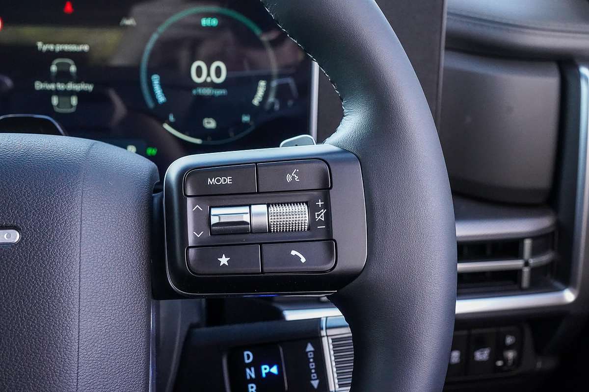 2025 Hyundai Santa Fe Hybrid MX5.V1