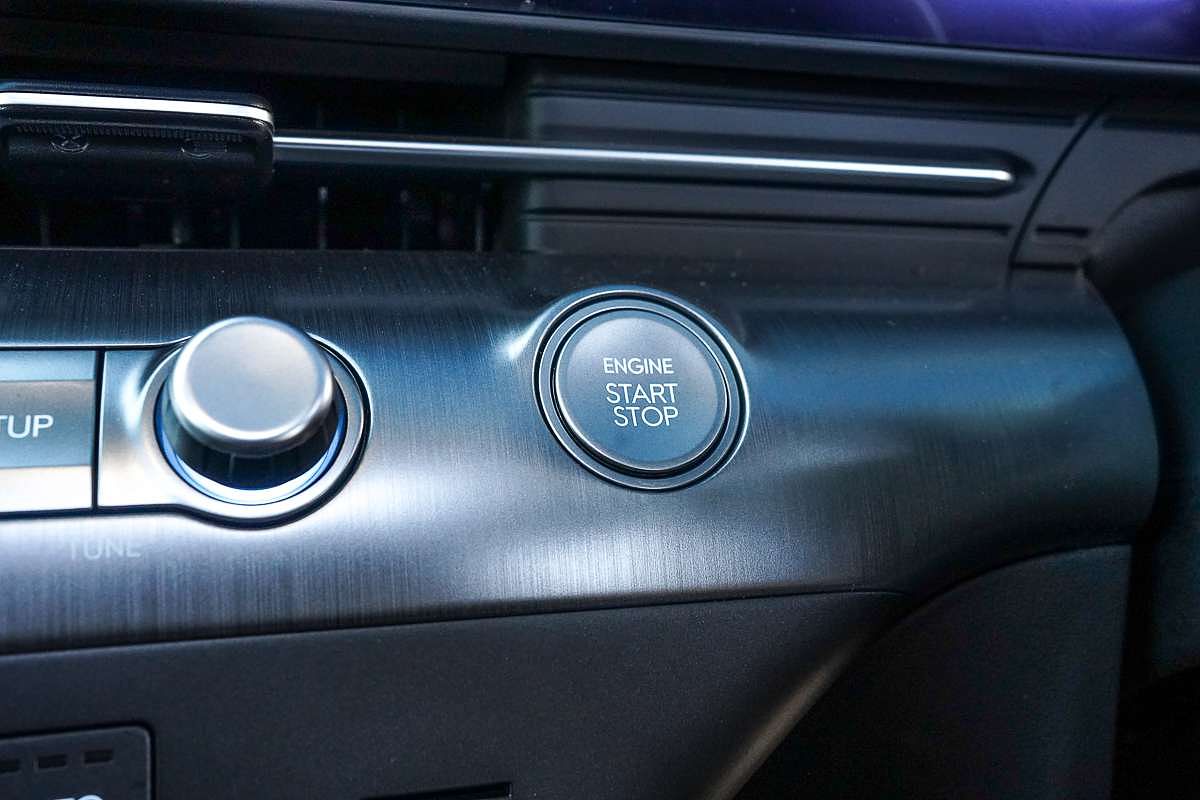 2025 Hyundai Kona Hybrid Premium SX2.V2