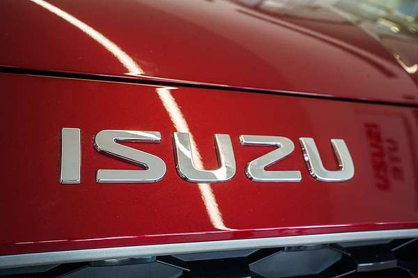 2025 Isuzu MU-X LS-T