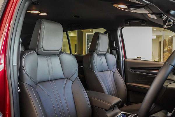 2025 Isuzu MU-X LS-T