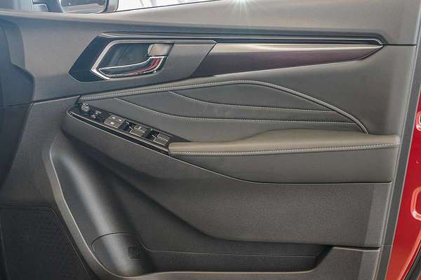 2025 Isuzu MU-X LS-T