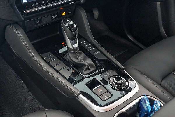 2025 Isuzu MU-X LS-T