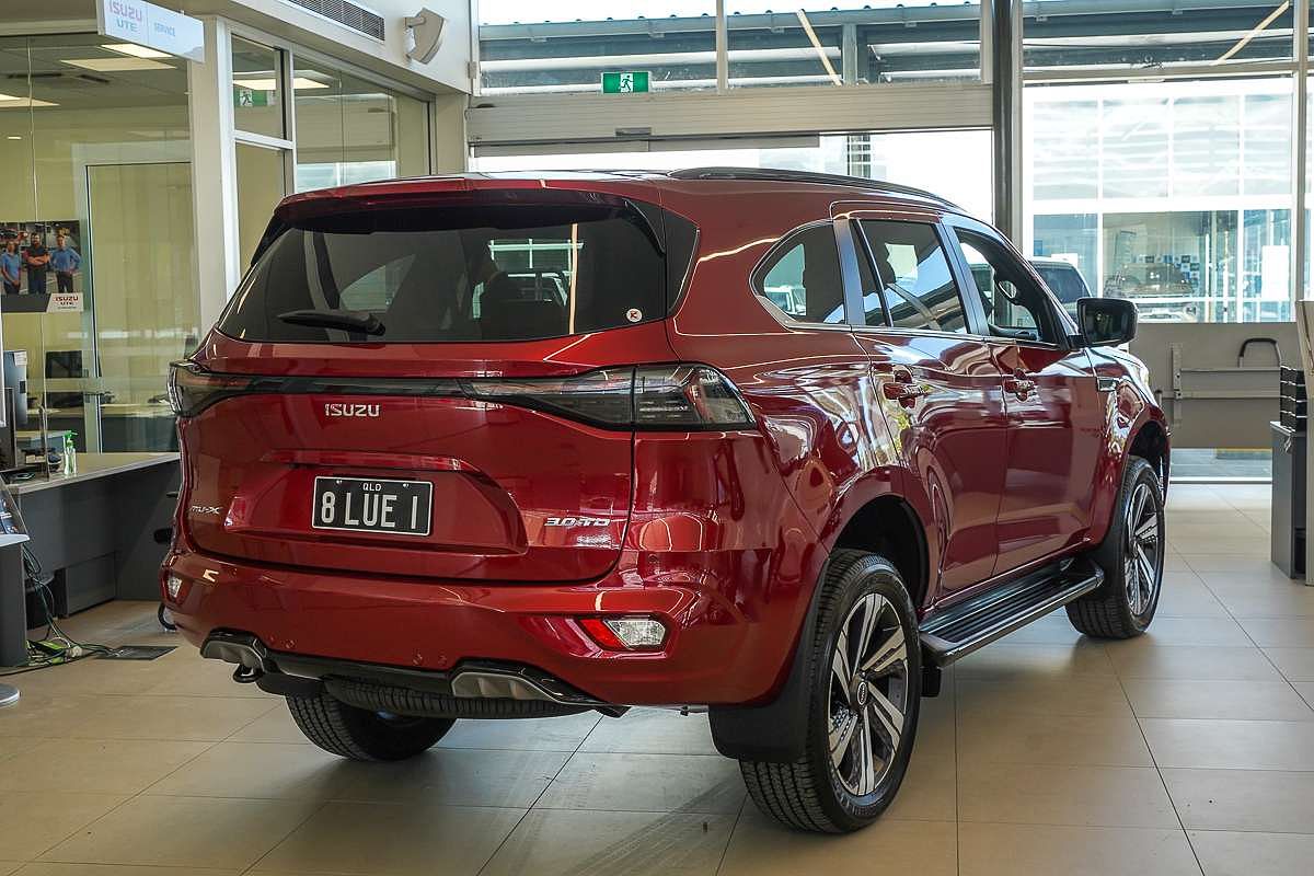 2025 Isuzu MU-X LS-T