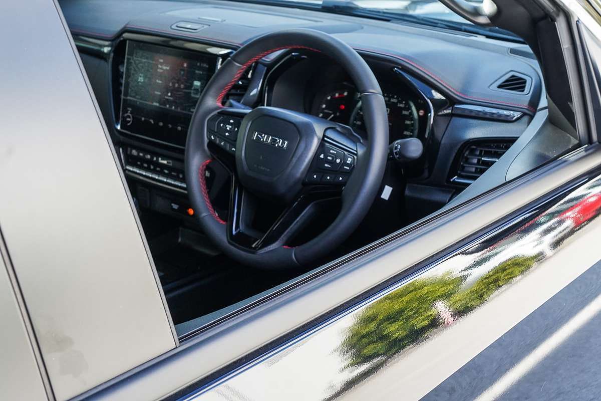 2025 Isuzu D-MAX X-TERRAIN 4X4