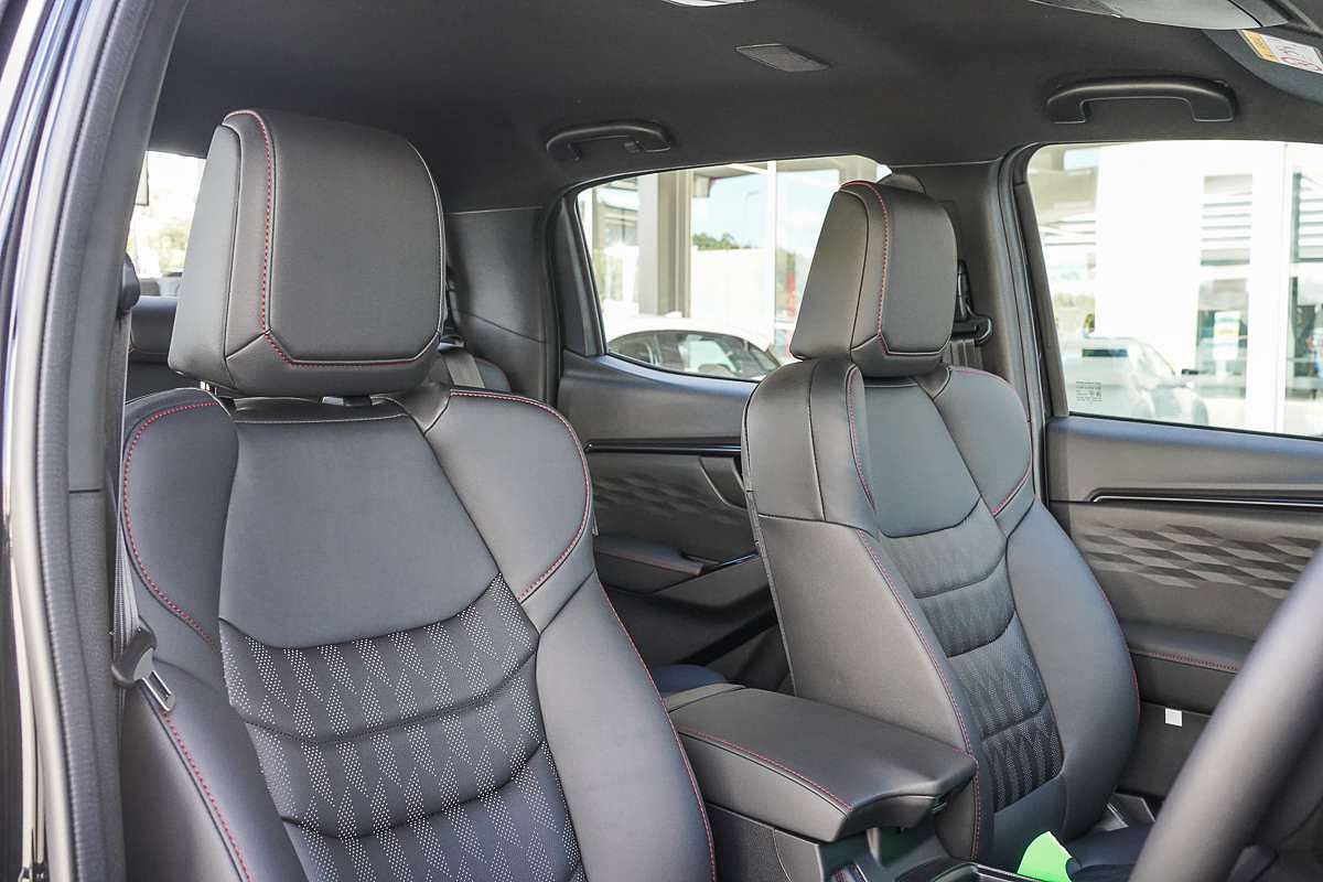 2025 Isuzu D-MAX X-TERRAIN 4X4