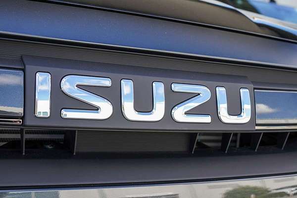 2025 Isuzu D-MAX X-TERRAIN 4X4