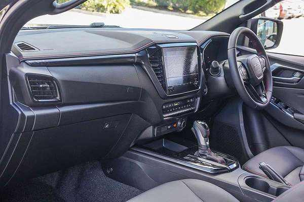 2025 Isuzu D-MAX X-TERRAIN 4X4