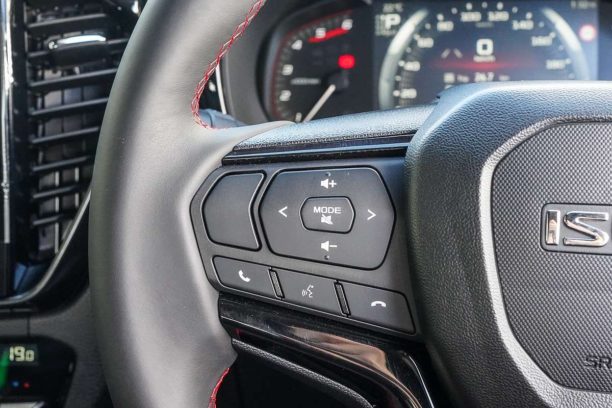 2025 Isuzu D-MAX X-TERRAIN 4X4