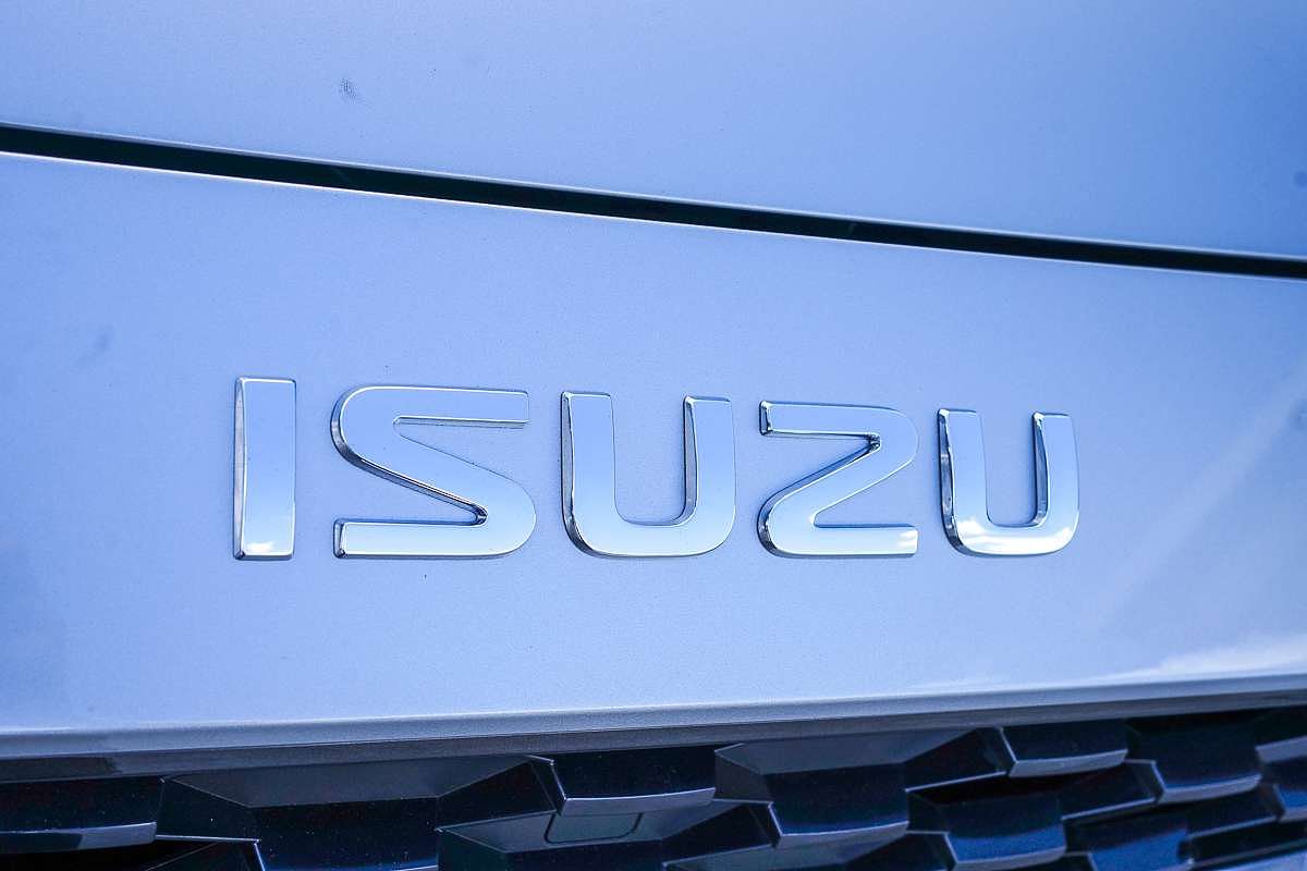 2025 Isuzu MU-X LS-M