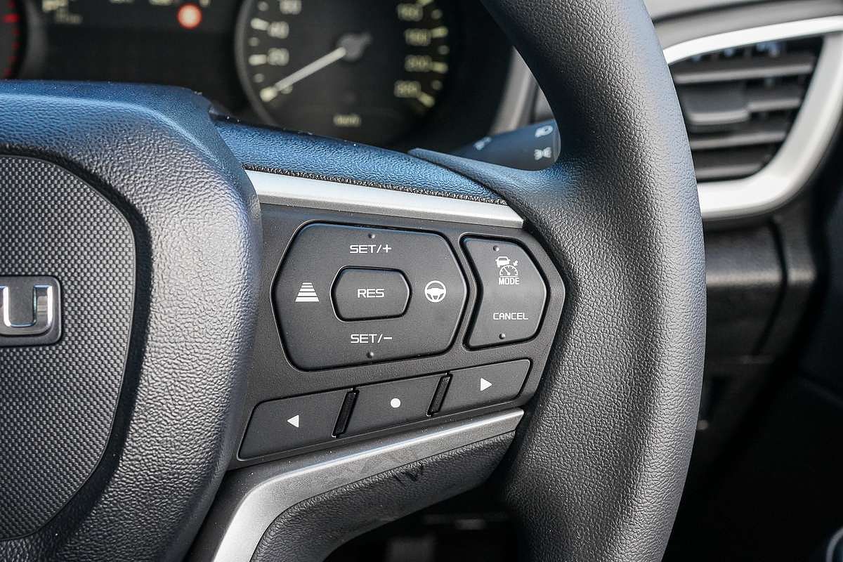 2025 Isuzu MU-X LS-M