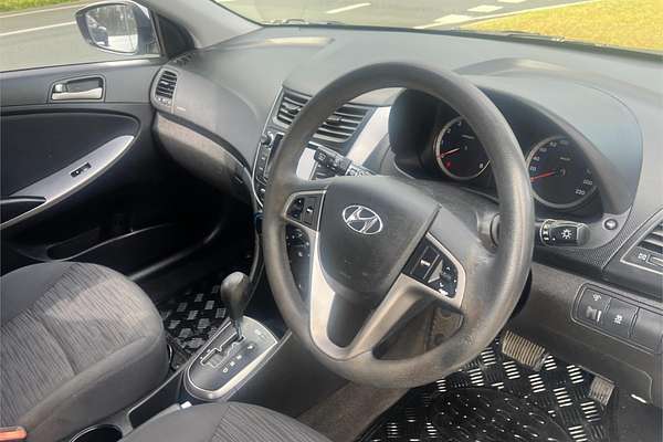 2015 Hyundai Accent Active RB3