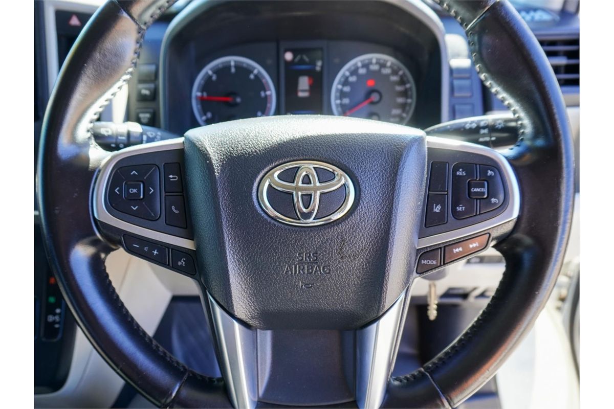 2020 Toyota Hiace Commuter GDH322R