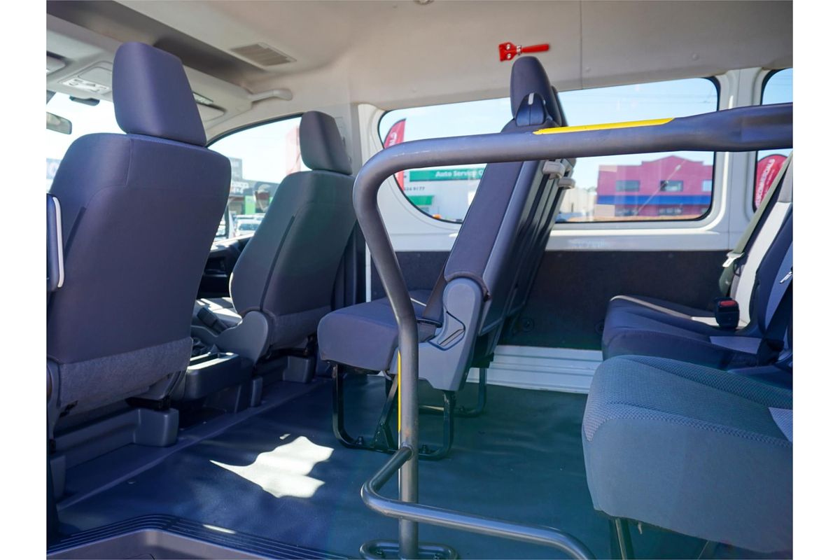 2020 Toyota Hiace Commuter GDH322R