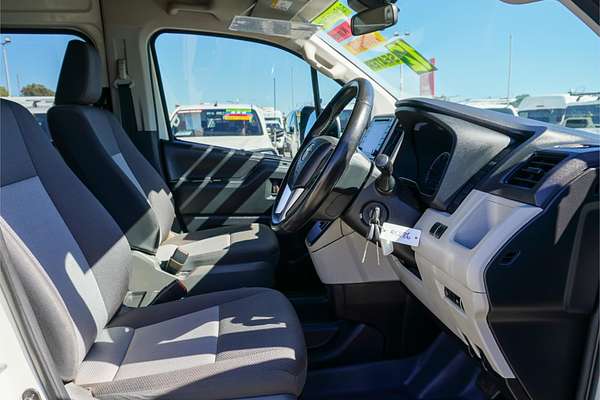 2020 Toyota Hiace Commuter GDH322R