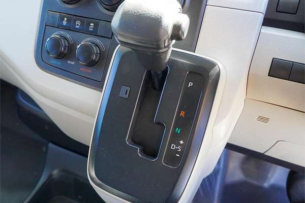 2020 Toyota Hiace Commuter GDH322R