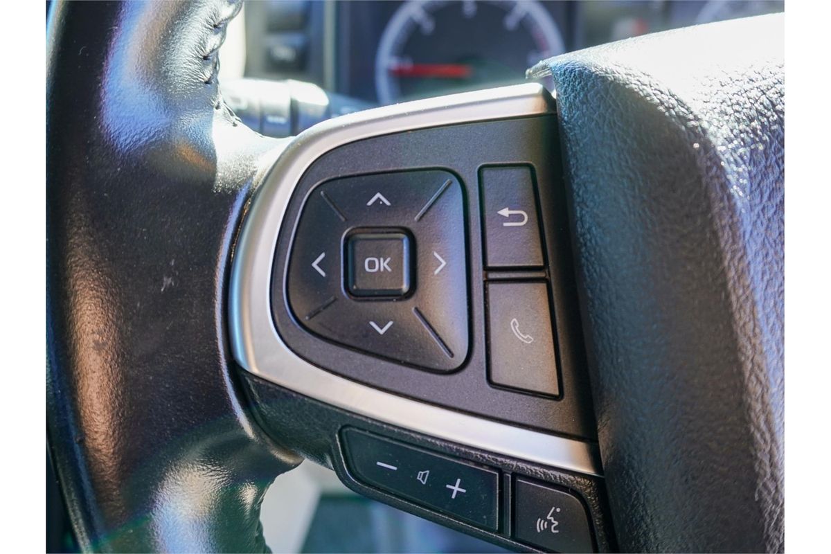 2020 Toyota Hiace Commuter GDH322R