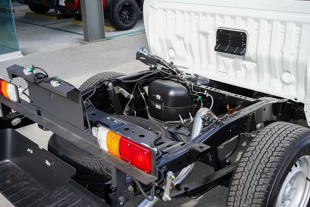 2025 Isuzu D-MAX SX 4X4