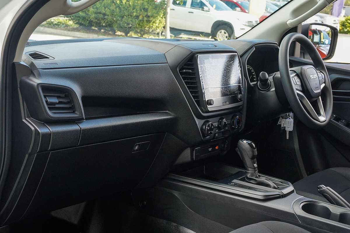 2025 Isuzu D-MAX SX 4X4