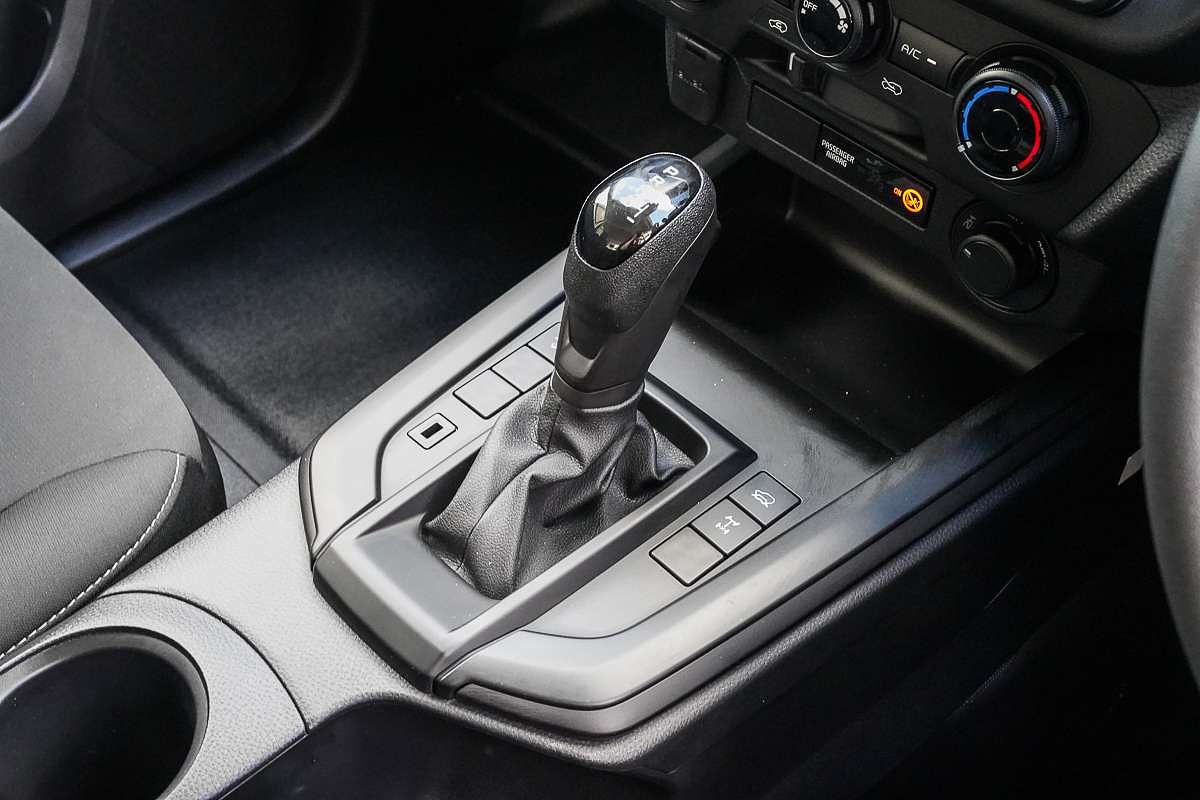 2025 Isuzu D-MAX SX 4X4