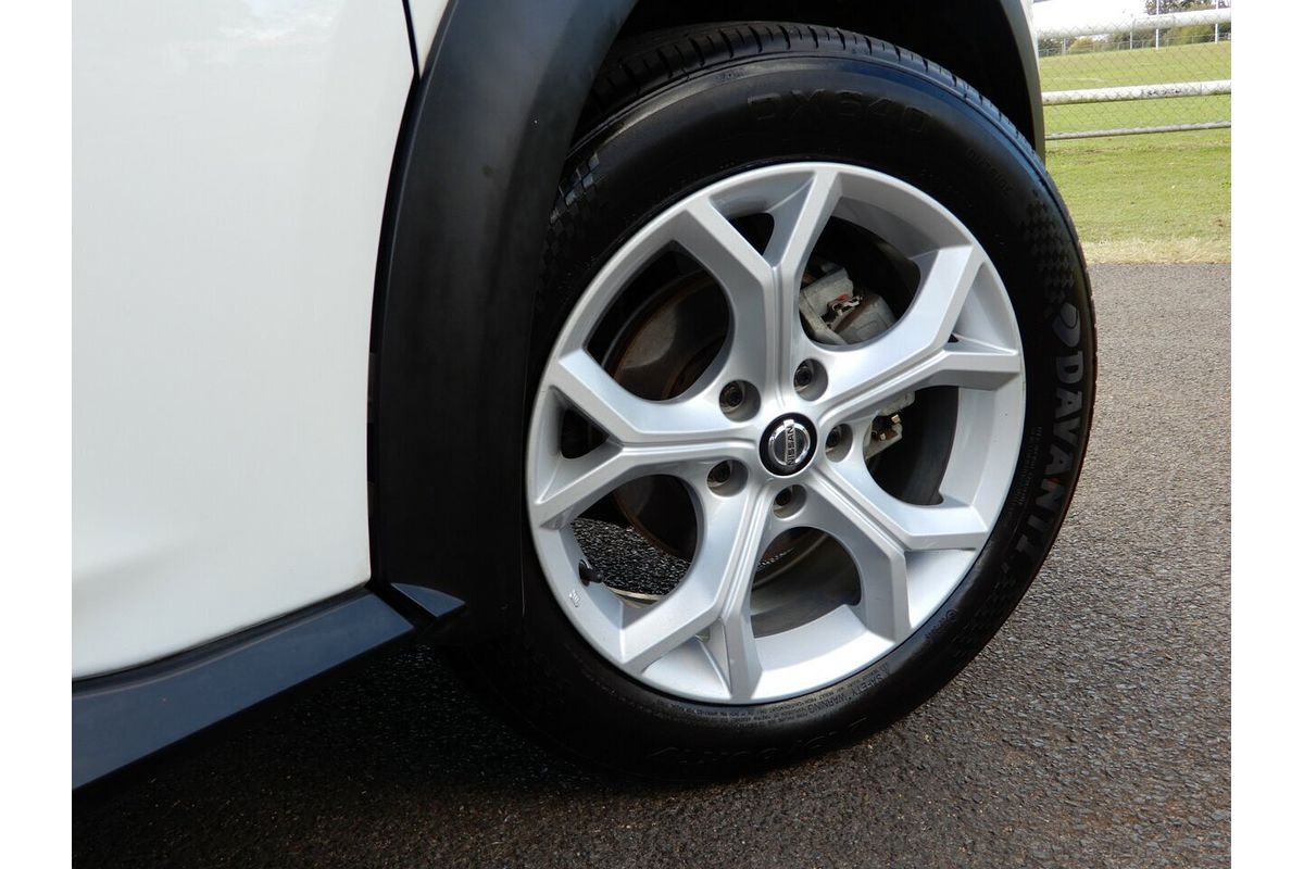 2020 Nissan JUKE ST F16