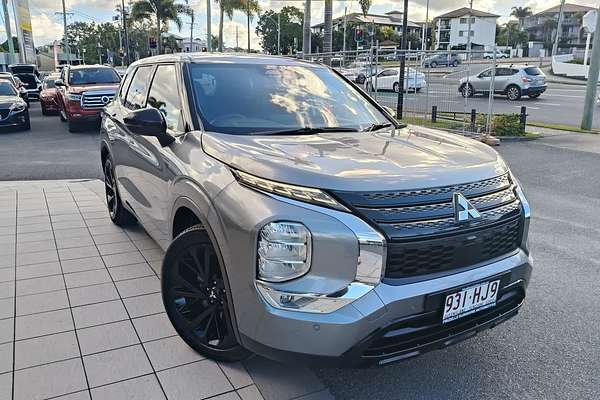 2023 Mitsubishi Outlander LS ZM