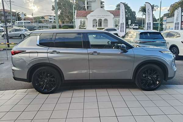 2023 Mitsubishi Outlander LS ZM