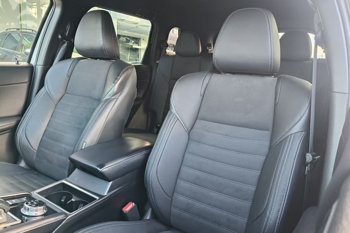 2023 Mitsubishi Outlander LS ZM