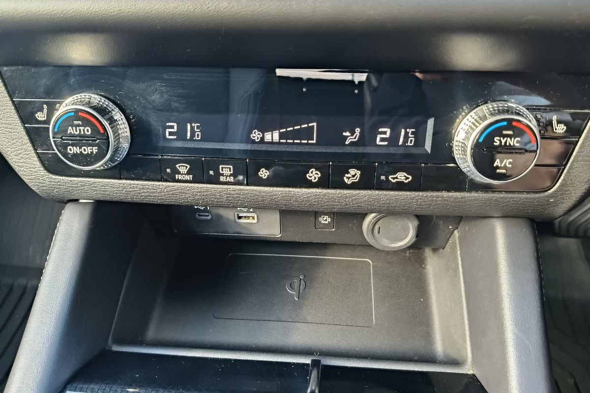 2023 Mitsubishi Outlander LS ZM