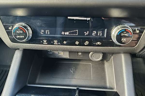 2023 Mitsubishi Outlander LS ZM