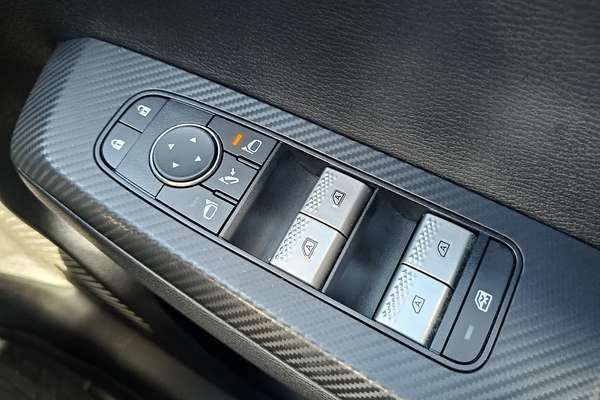 2023 Mitsubishi Outlander LS ZM