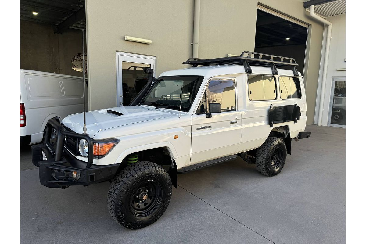 2010 Toyota Landcruiser WORKMATE TROOPCARRIE VDJ78R MY10