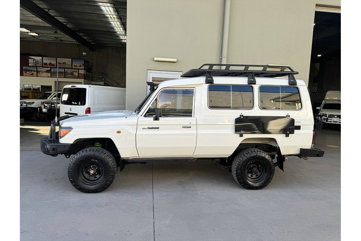 2010 Toyota Landcruiser WORKMATE TROOPCARRIE VDJ78R MY10