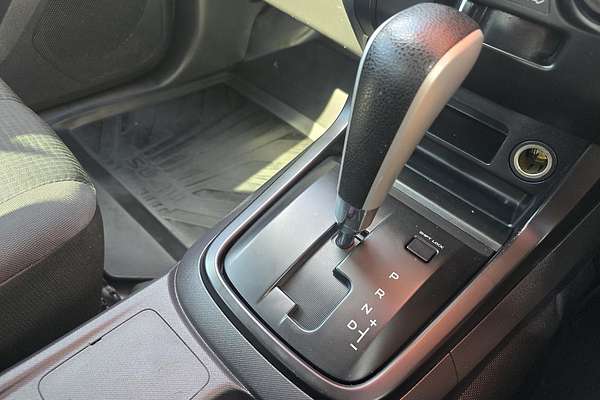 2019 Isuzu D-MAX SX High Ride Rear Wheel Drive