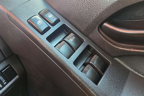 2019 Isuzu D-MAX SX High Ride Rear Wheel Drive