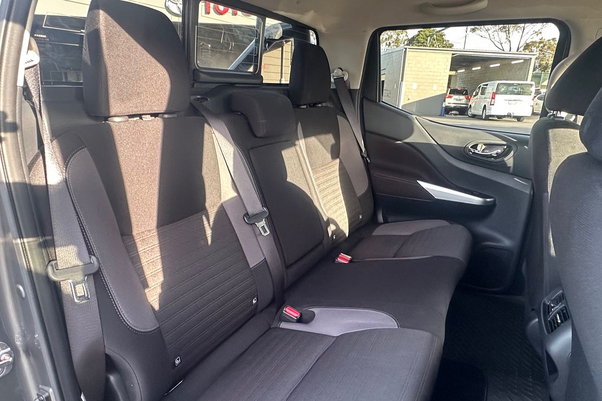 2024 Nissan Navara Black Edition D23