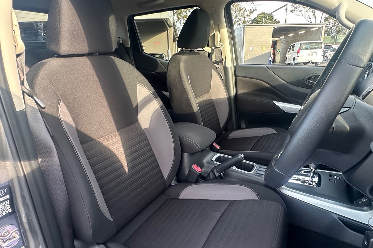 2024 Nissan Navara Black Edition D23