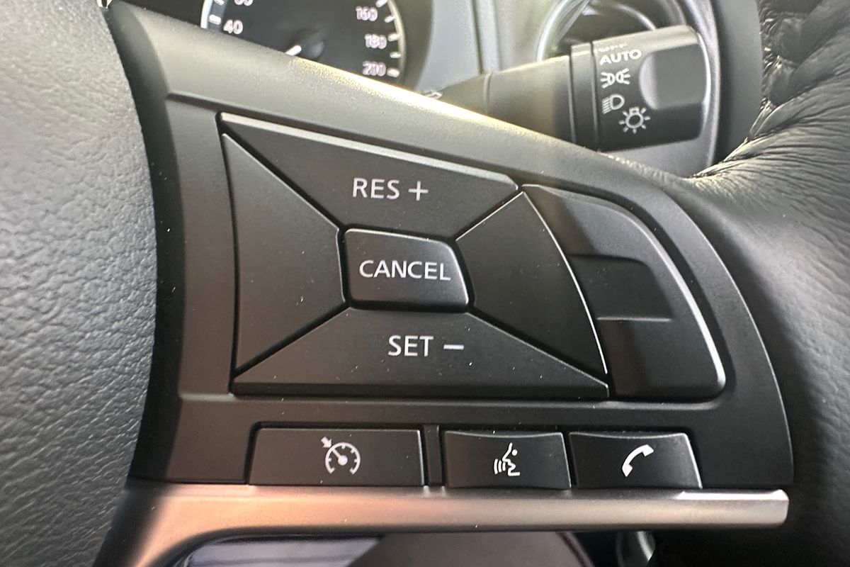 2024 Nissan Navara Black Edition D23