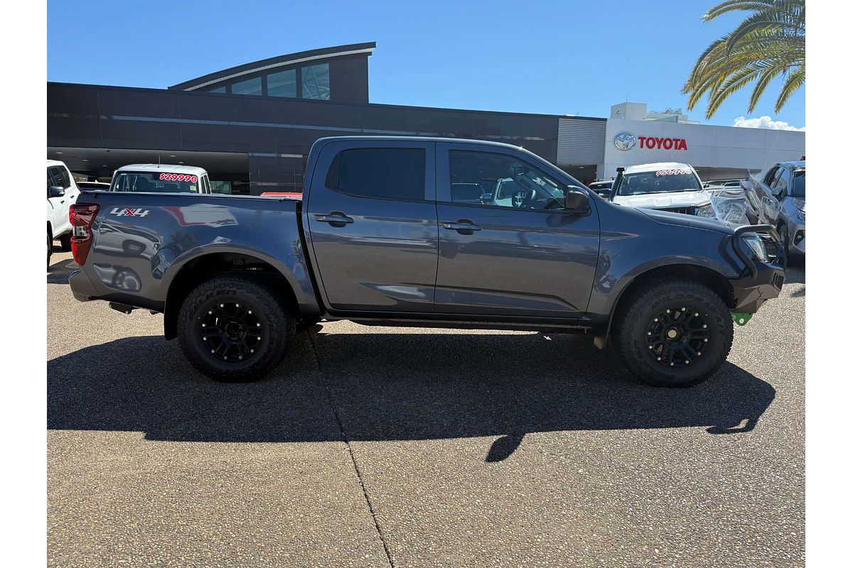 2023 Isuzu D-MAX LS-M  4X4