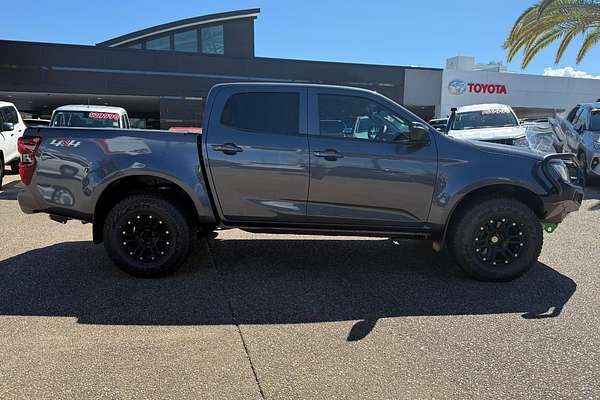 2023 Isuzu D-MAX LS-M  4X4