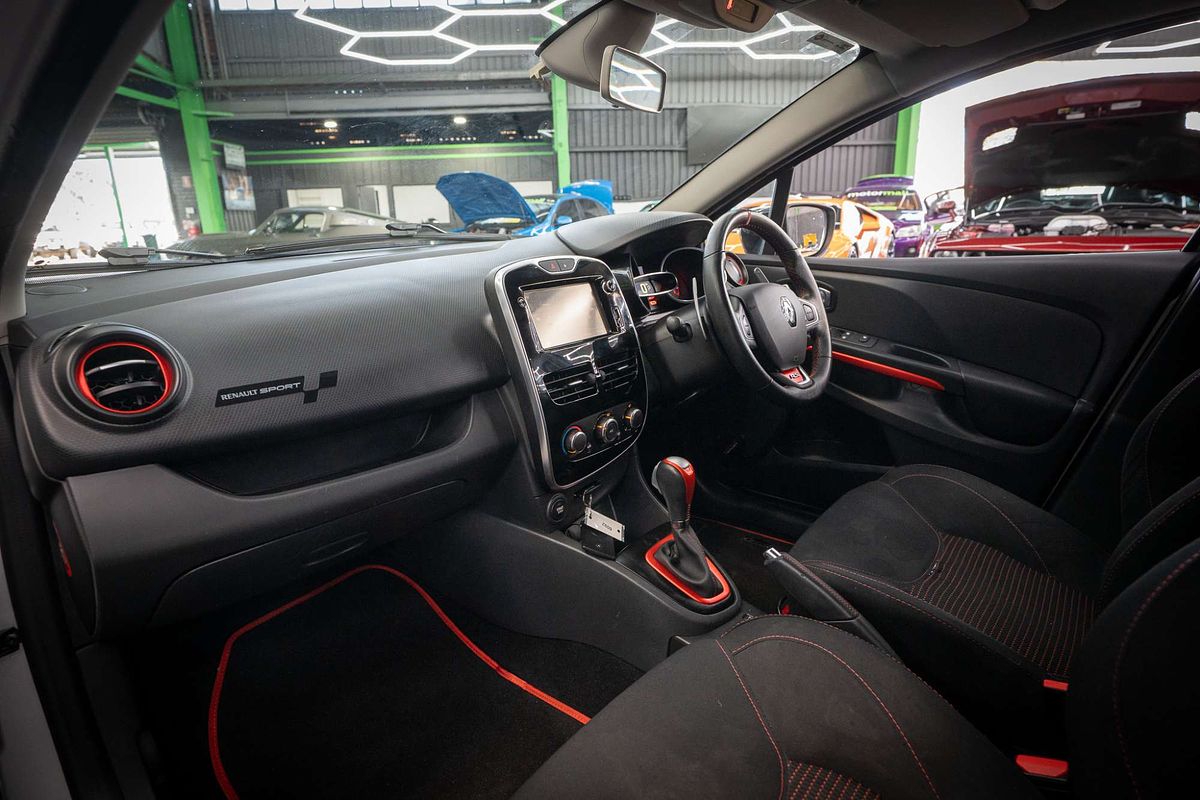 2015 Renault Clio R.S. 200 Cup IV B98