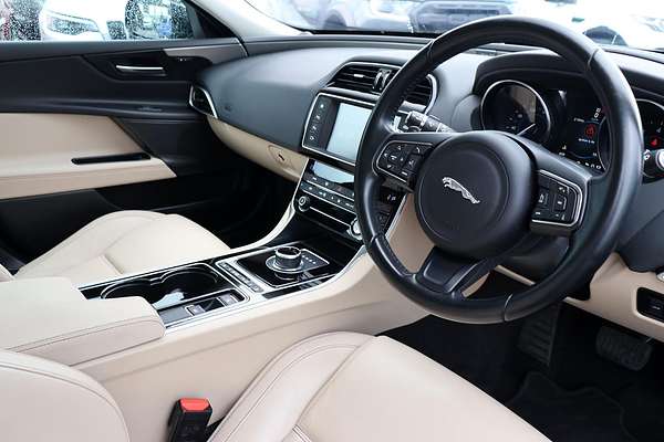 2016 Jaguar XE 20t Prestige X760