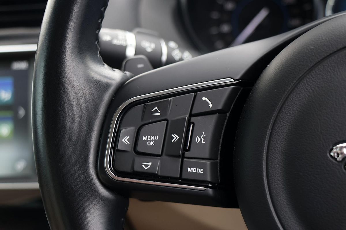 2016 Jaguar XE 20t Prestige X760