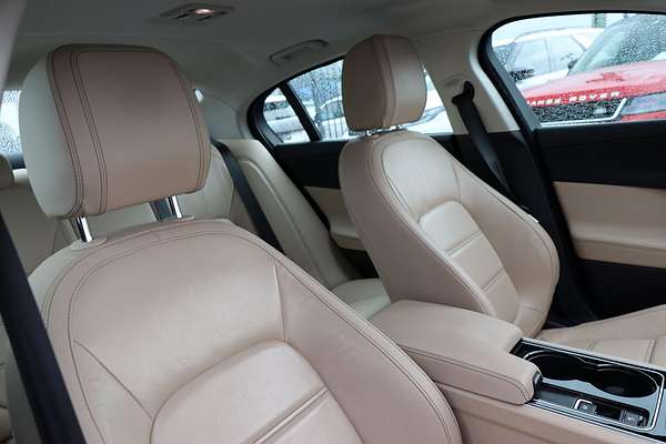 2016 Jaguar XE 20t Prestige X760