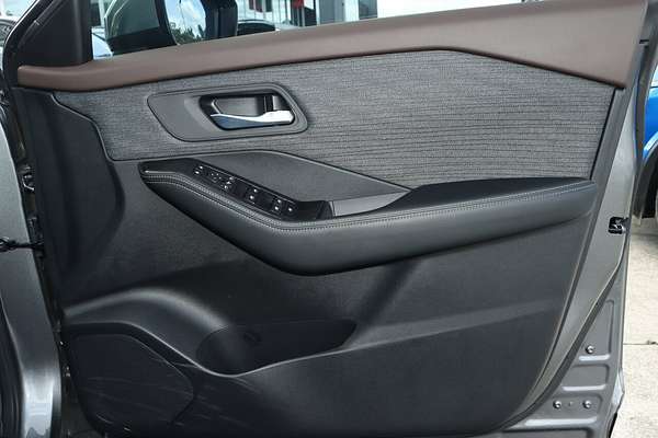 2024 Nissan X-TRAIL ST T33